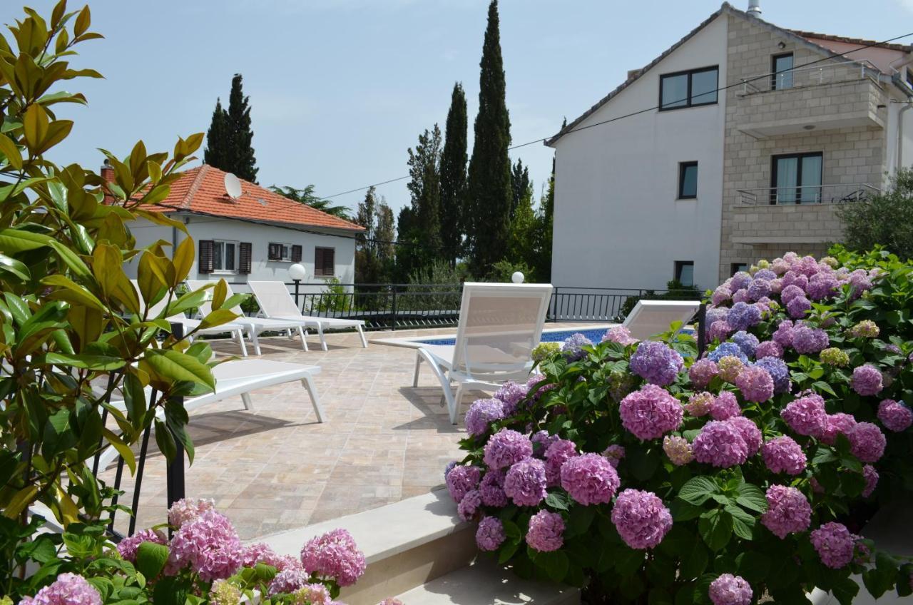 Maca Apartments Trogir Exterior photo