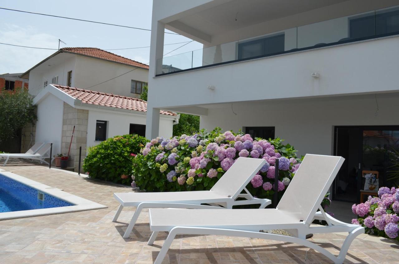 Maca Apartments Trogir Exterior photo