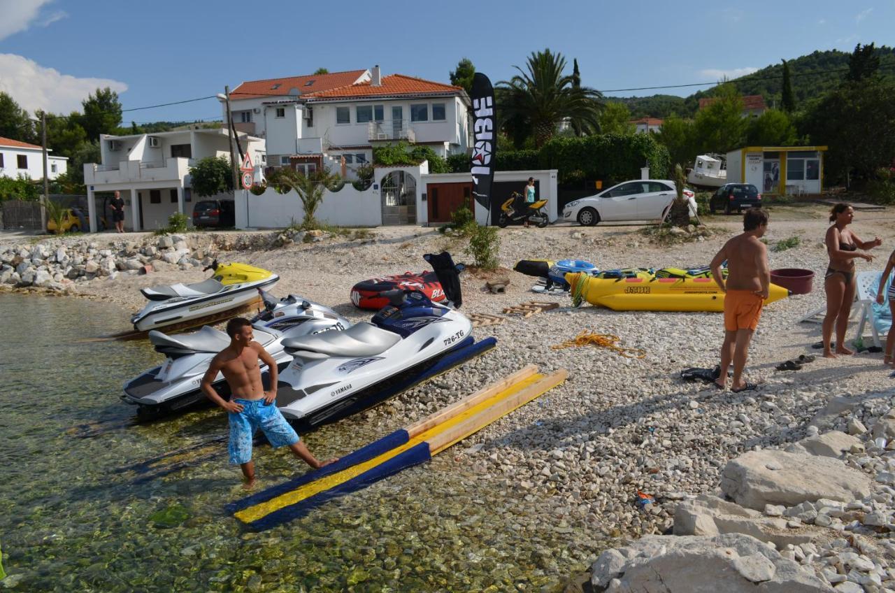 Maca Apartments Trogir Exterior photo