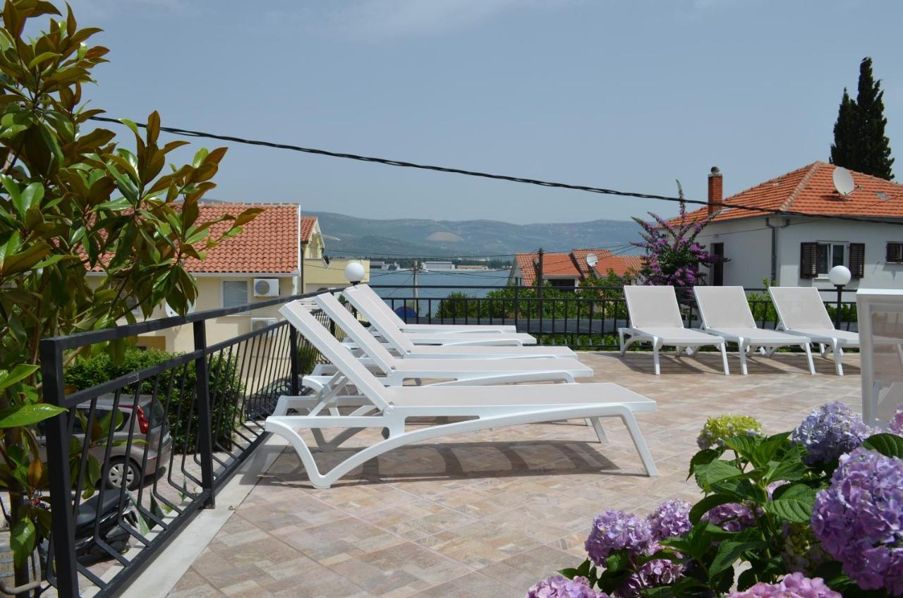 Maca Apartments Trogir Exterior photo